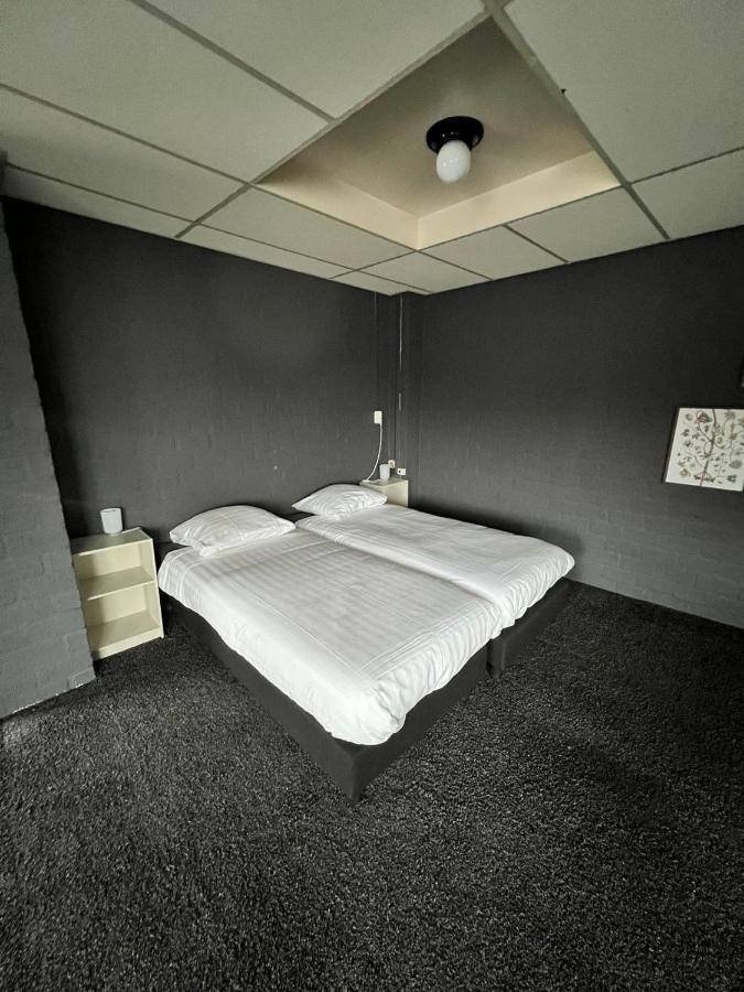 Hotel De Raket Rogat Luaran gambar