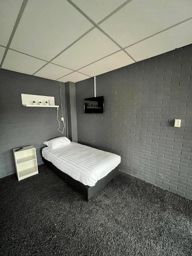 Hotel De Raket Rogat Luaran gambar
